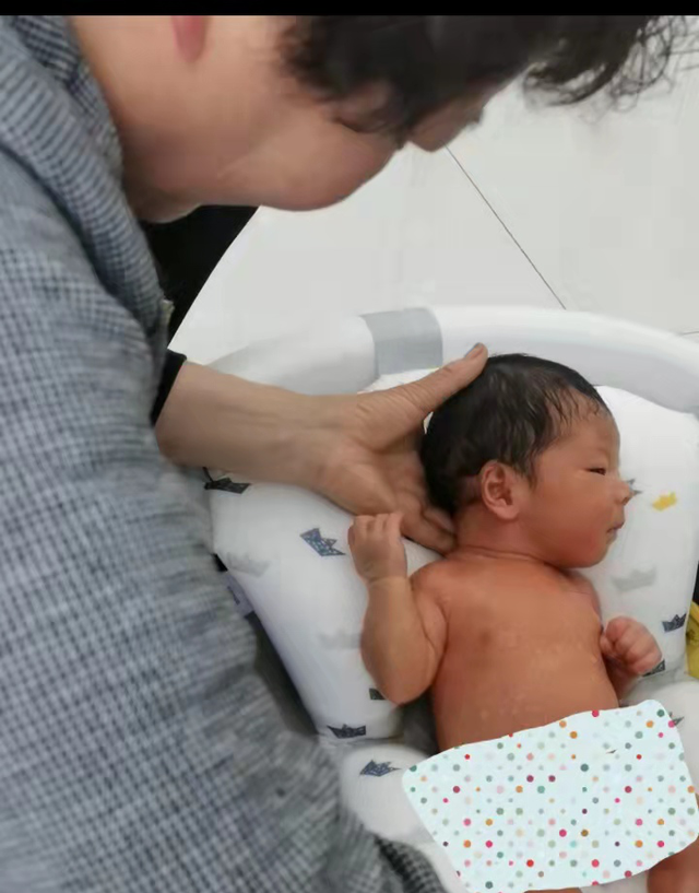 7cb3-5d706cd4d43bb7b551ae9b5e337644fe