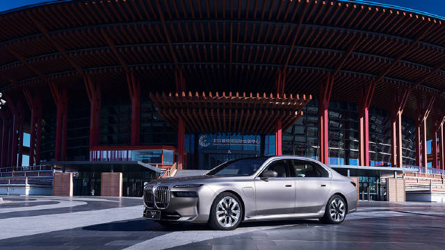 创新纯电动BMW i7，是BMW全球首款纯电动豪华旗舰轿车……