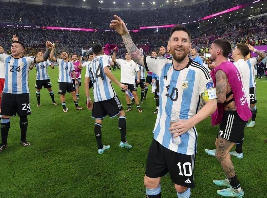 一针见血！球迷道破阿根廷险胜<a href=