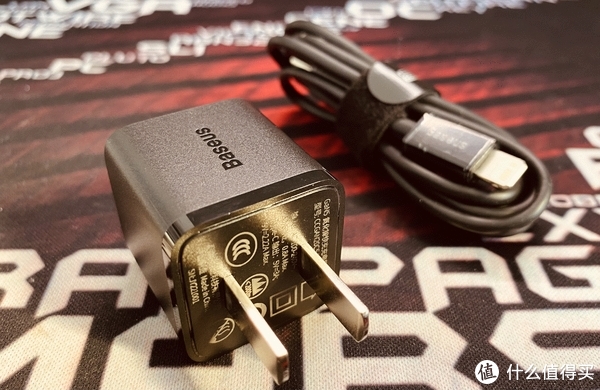 倍思小酷氮化镓快充套装PD20W评测报告休闲区蓝鸢梦想 - Www.slyday.coM 倍思小酷氮化镓快充套装PD20W评测报告休闲区蓝鸢梦想 - Www.slyday.coM