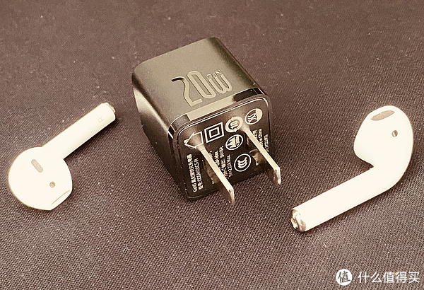 倍思小酷氮化镓快充套装PD20W评测报告休闲区蓝鸢梦想 - Www.slyday.coM 倍思小酷氮化镓快充套装PD20W评测报告休闲区蓝鸢梦想 - Www.slyday.coM