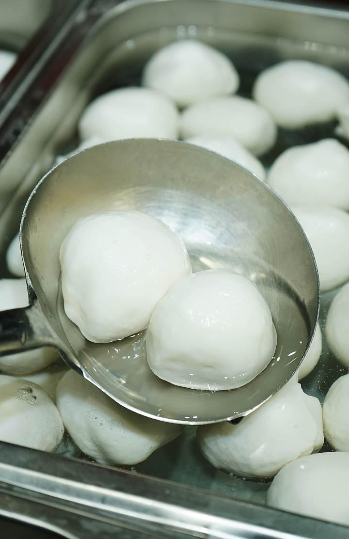 这家菜场里5元一颗的鱼圆太豪华,老板说,都是为了参加比赛休闲区蓝鸢梦想 - Www.slyday.coM 这家菜场里5元一颗的鱼圆太豪华,老板说,都是为了参加比赛休闲区蓝鸢梦想 - Www.slyday.coM