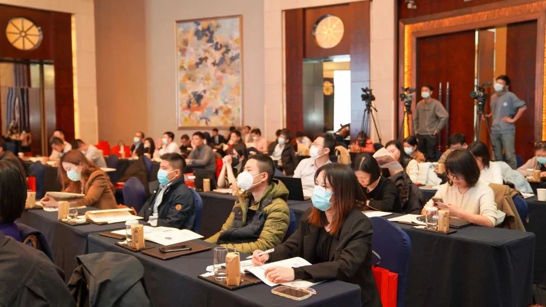左右滑动查看更多图片