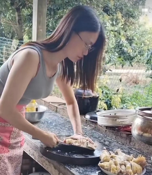 网红小丽姐遇害身亡,死因引猜测熟人帮辟谣,账号视频已被删光休闲区蓝鸢梦想 - Www.slyday.coM 网红小丽姐遇害身亡,死因引猜测熟人帮辟谣,账号视频已被删光休闲区蓝鸢梦想 - Www.slyday.coM