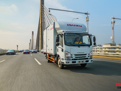 “岁末添翼放，来年生意旺” 江西五十铃年末闭馆签单会成功举办