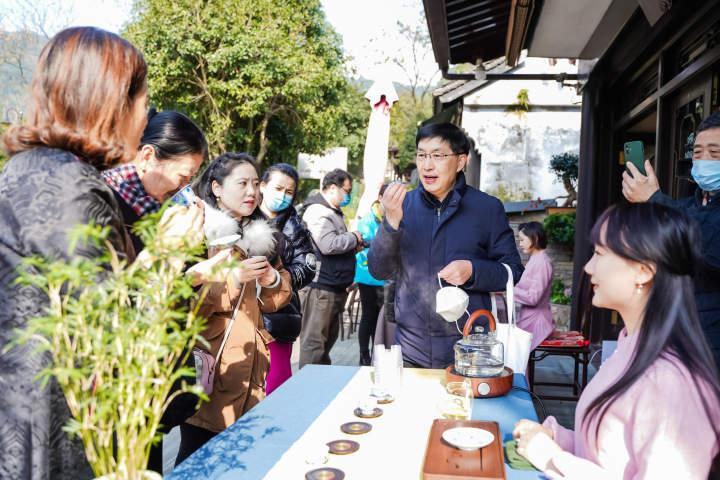 品茶阁是真的吗?深度揭秘网红茶室背后的真相