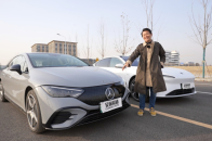 ET7对比EQE：50万买一辆纯电轿车，我们该聊些什么 | 吴佩频道