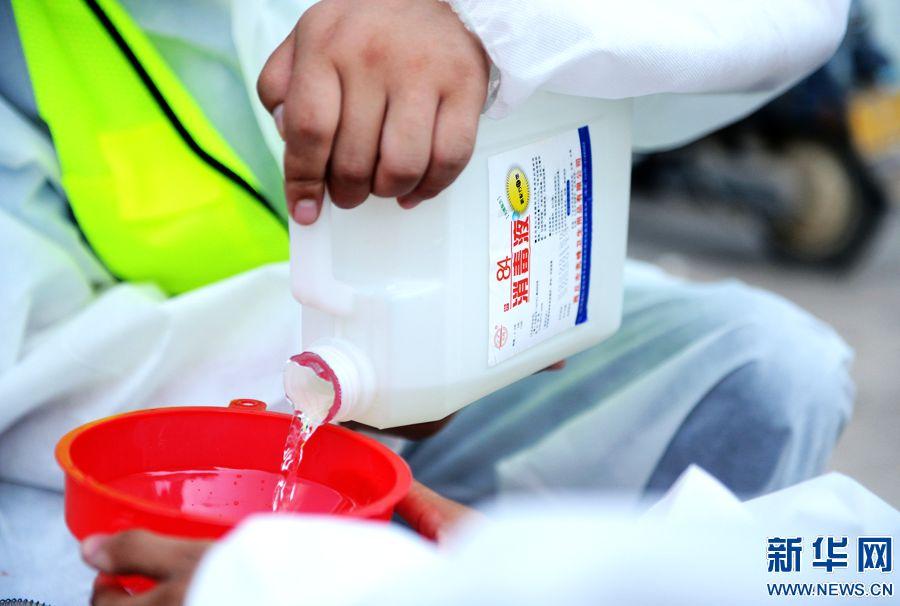 每日清洁消毒 00fc-deaf20a8af2040582be0513f64c9f10f.jpg