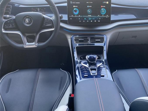 汽车积碳危害大，要及时清理