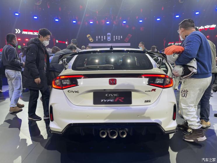 全新蔚来ES8/哪吒E等 广州车展新车前瞻10 全新蔚来ES8/哪吒E等 广州车展新车前瞻