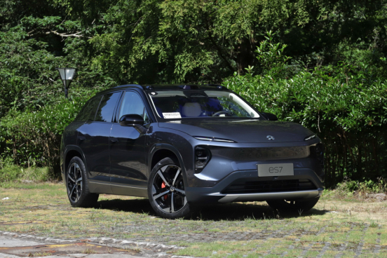 凯迪拉克纯电LYRIQ锐歌四驱高性能版上市,比蔚来ES7配置更惊艳2 凯迪拉克纯电LYRIQ锐歌四驱高性能版上市,比蔚来ES7配置更惊艳