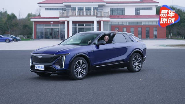 传统豪华品牌的逆袭，场地试驾凯迪拉克锐歌！