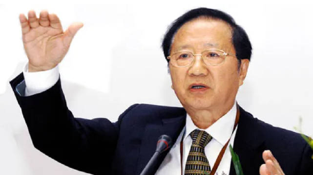 汽车产业变革下半场，智能汽车如何开新局？