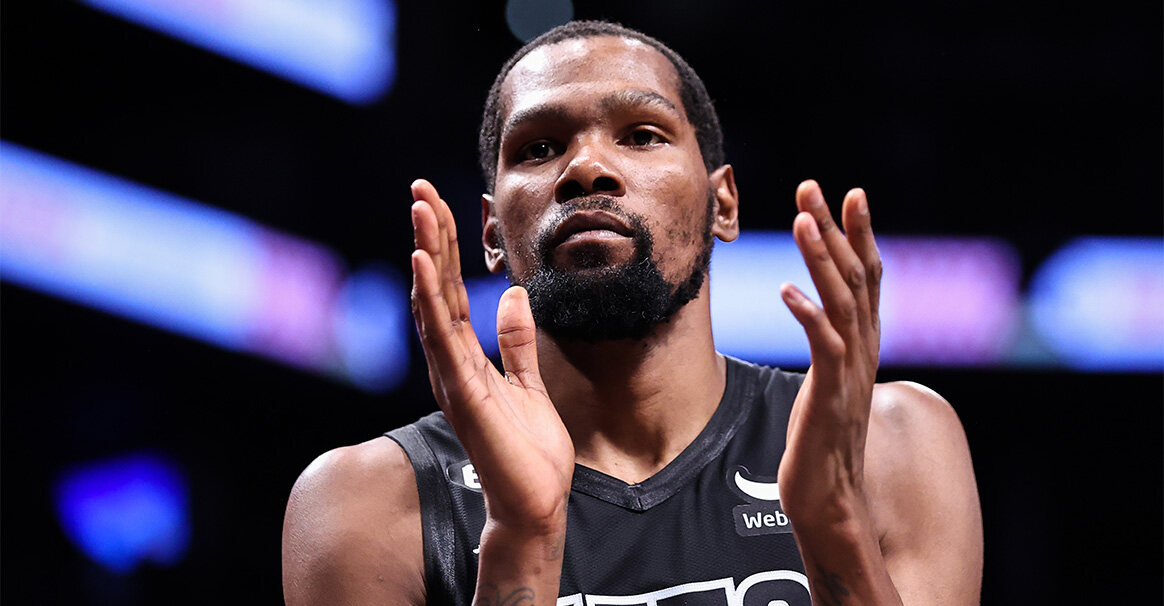 凯文·杜兰特伤愈复出首战贡献全面数据助力球队连胜