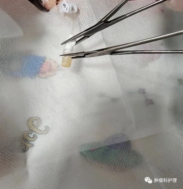 速看(picc管肝素帽)picc连接肝素帽,患儿肝素帽和PICC旋的过紧、拧不开时,你是怎么办的?, 速看(picc管肝素帽)picc连接肝素帽,患儿肝素帽和PICC旋的过紧、拧不开时,你是怎么办的?,