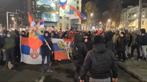 ●12月12日塞尔维亚首都贝尔格莱德支持北科索沃塞族的街头集会 / Wikipedia