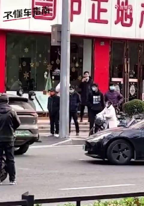 比亚迪和特斯拉的矛盾？这下有的后悔了！