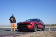 一台纯电超跑SUV却富有机械沟通感？路特斯Eletre做到了 | 吴佩频道