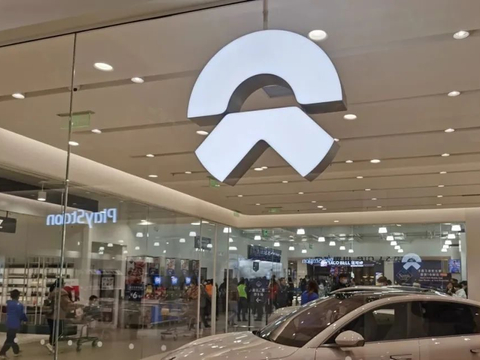 电动汽车智能化大敌来了，蔚来汽车“泄密门”，惊醒买车人