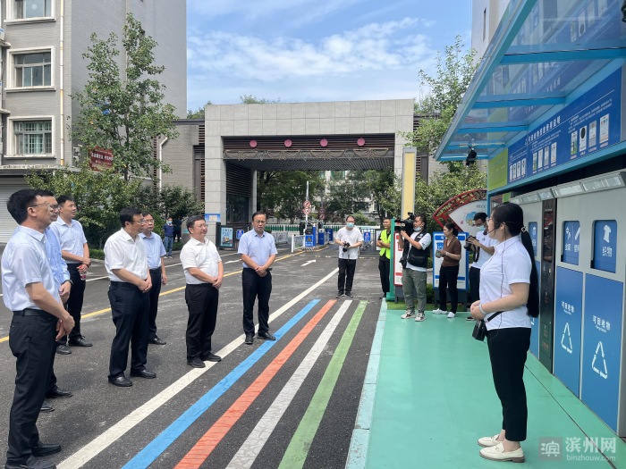 垃圾分类示范街镇（垃圾分类箱生产厂家）8个首批城市生活垃圾分类试点，全市20个街道实现生活垃圾分类全覆盖  68个乡镇生活垃圾分类覆盖率已达78%，燃爆了，(图2)