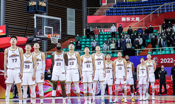 63次犯规!辽篮复仇浙江,裁判尺度引热议,新年大战太惨烈6 63次犯规!辽篮复仇浙江,裁判尺度引热议,新年大战太惨烈