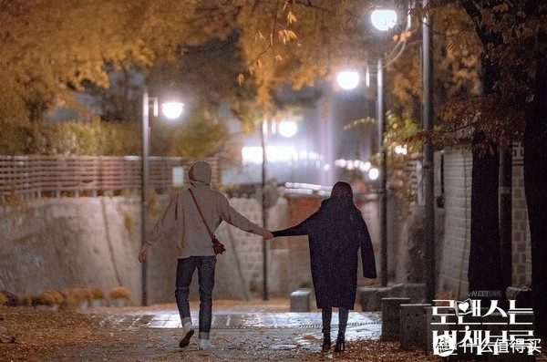 《罗曼史是别册附录》李钟硕、李奈映浪漫相爱,集结工作、家庭到爱情观点深植人心不能不追