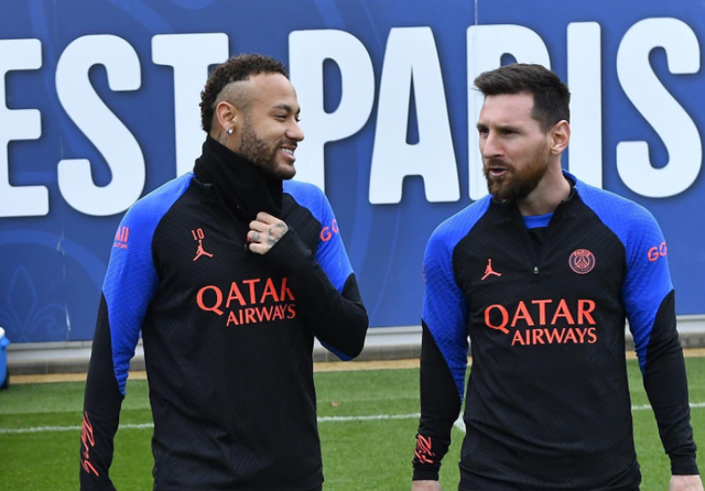 大巴黎列队欢迎梅西,将完成续约!内马尔笑开花,姆巴佩躲起来了休闲区蓝鸢梦想 - Www.slyday.coM 大巴黎列队欢迎梅西,将完成续约!内马尔笑开花,姆巴佩躲起来了休闲区蓝鸢梦想 - Www.slyday.coM