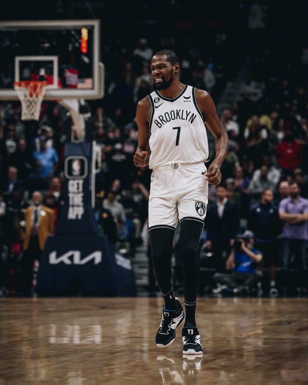 篮网vs鹈鹕直播