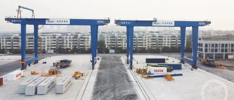 一次可吊起2万吨,有50层楼高,中国又一大国重器,赚足美国的钱