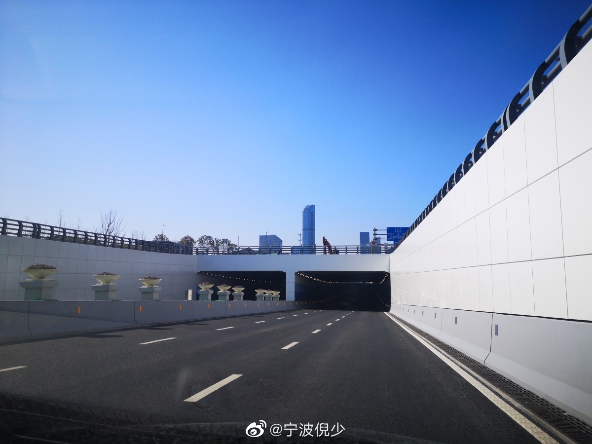耀世平台-耀世注册-耀世登录(开个体彩中心需要多少钱)宁波钱湖路下穿隧道开通 ,中心城区这个路口拥堵有望缓解,