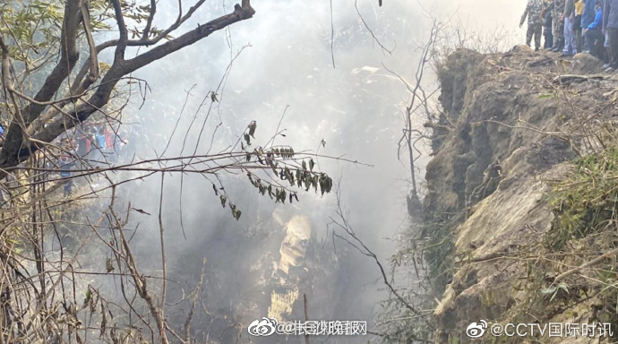 外媒：尼泊尔一客机坠毁机上载有72人休闲区蓝鸢梦想 - Www.slyday.coM