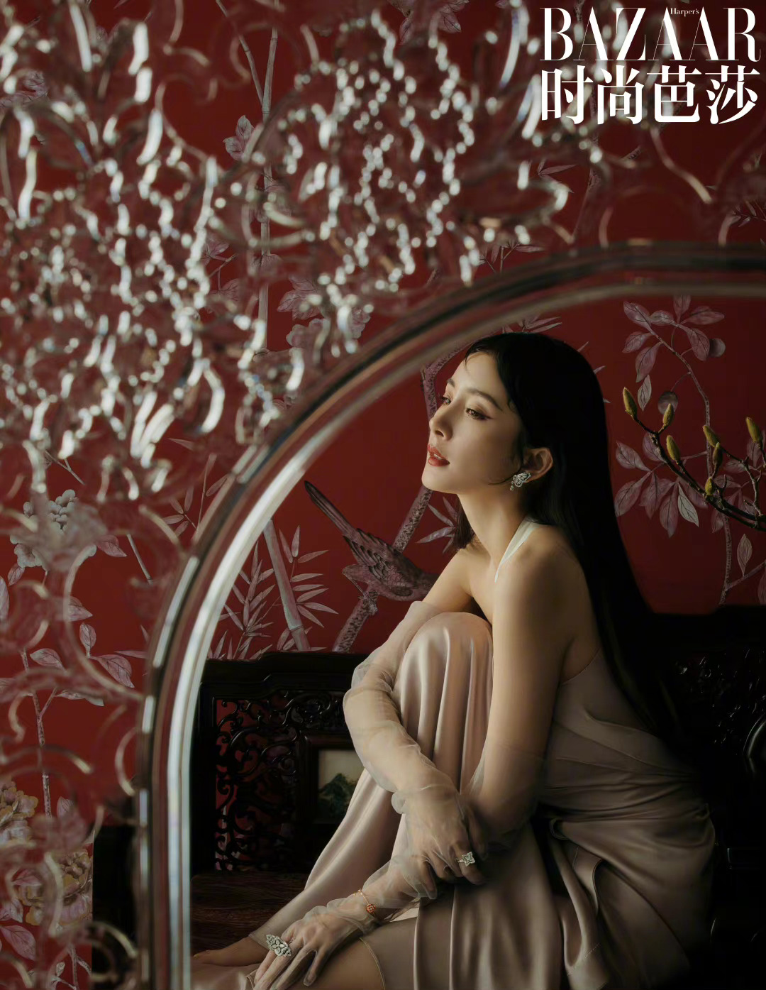 《时尚芭莎》二月刊封面大片，神秘优雅的摩登女郎（组图） - 5