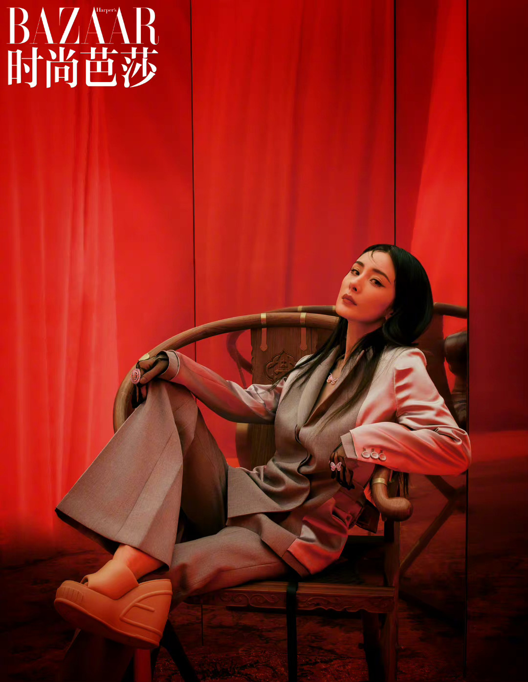 《时尚芭莎》二月刊封面大片，神秘优雅的摩登女郎（组图） - 4