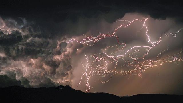 闪电新闻最新版 283b-6ef24d7ea7bea12c4b8cb388898eb2d5.jpg