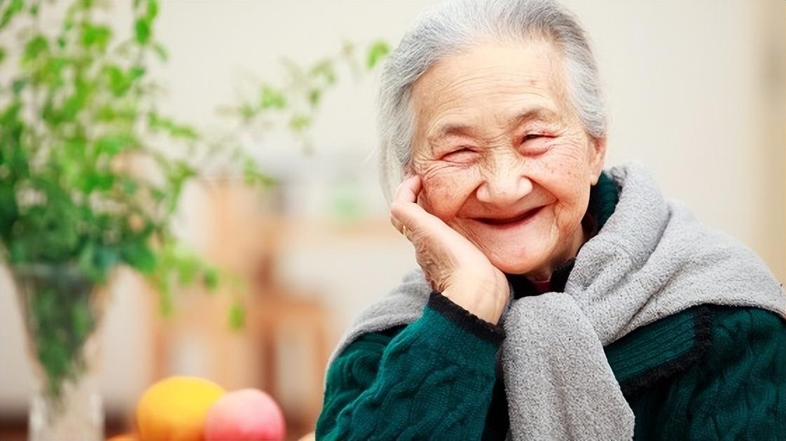 中老年人：不想器官加速衰老，尽量要拒绝这6个习惯，健康常相伴