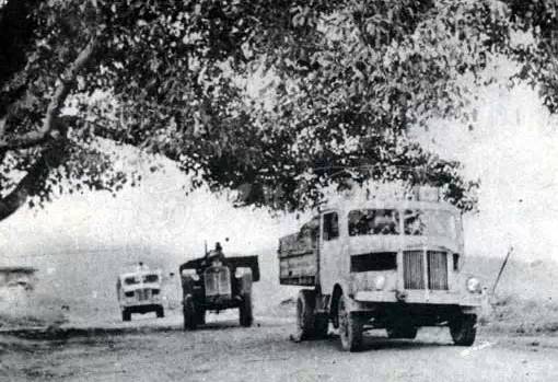 资料图 20世纪50年代昆洛公路开通，汽车终于驶进西双版纳 图源：西双版纳档案