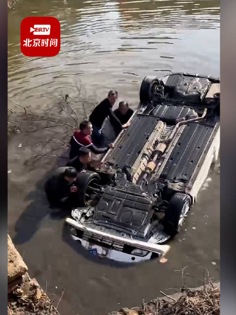 深夜崩溃大哭的原因 成年人情绪崩溃的瞬间