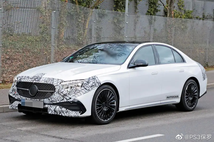 据说新一代E63又变成直列6缸了 3.0T……