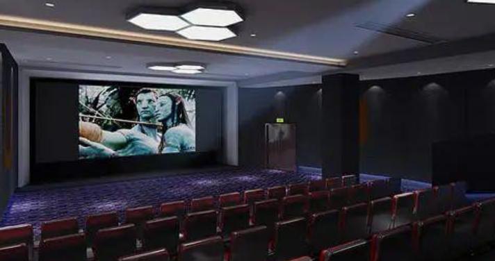 于朦胧在参加节目,介绍自己的家乡乌鲁木齐人民电影院在哪?