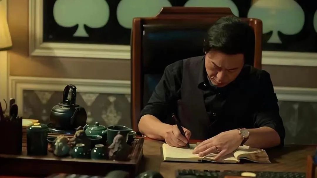 高启强翻烂的《孙子兵法》,藏着普通人改命5个底层逻辑2 高启强翻烂的《孙子兵法》,藏着普通人改命5个底层逻辑