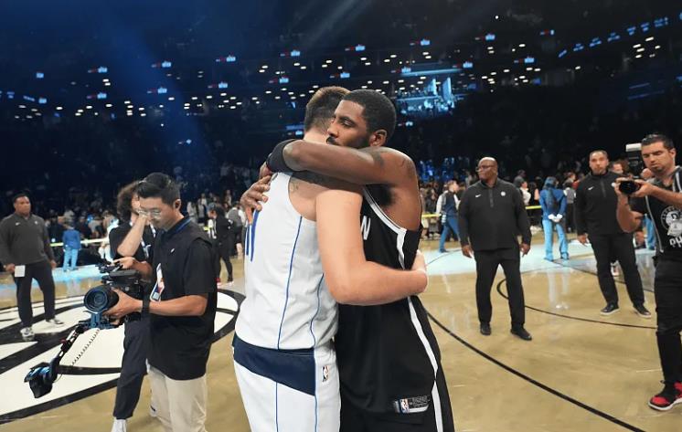 东契奇率独行侠主场出击对抗爵士新生代阵容