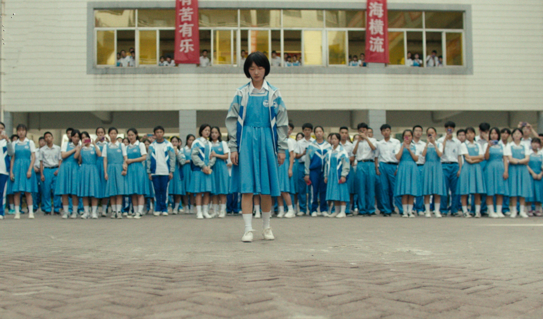 图源:《少年的你》剧照