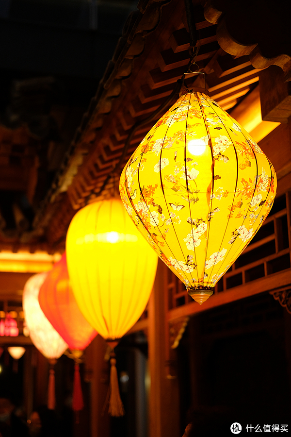 在北京元宵节怎么过？和我去人山人海的前门大栅栏感受浓浓节日氛围！|北京市_新浪新闻
