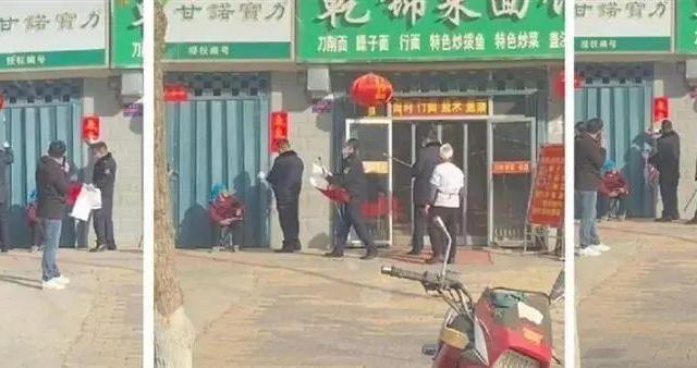 城管上街清理商户春联？春联是传统文化，并不会影响市容市貌