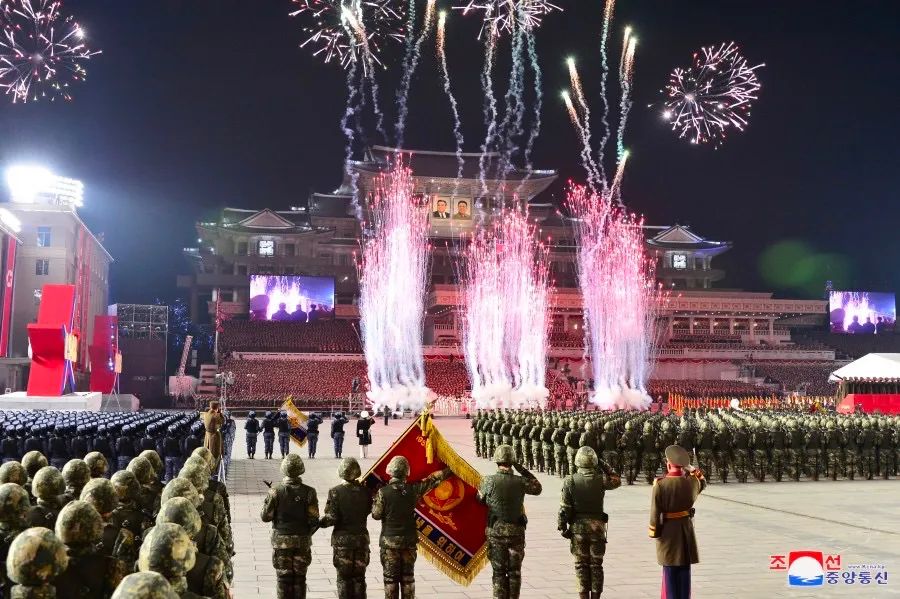 “尊敬的千金”陪伴金正恩阅兵:庆祝朝鲜人民军成立75周年休闲区蓝鸢梦想 - Www.slyday.coM “尊敬的千金”陪伴金正恩阅兵:庆祝朝鲜人民军成立75周年休闲区蓝鸢梦想 - Www.slyday.coM