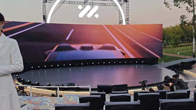 智己LS7这车我还没有试驾过，不方便评价……