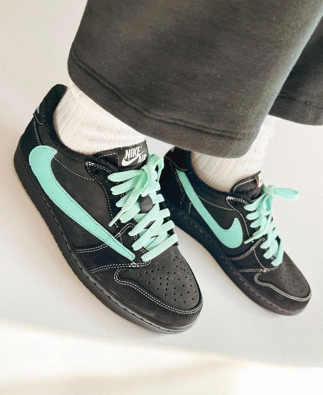 tiffany aj1