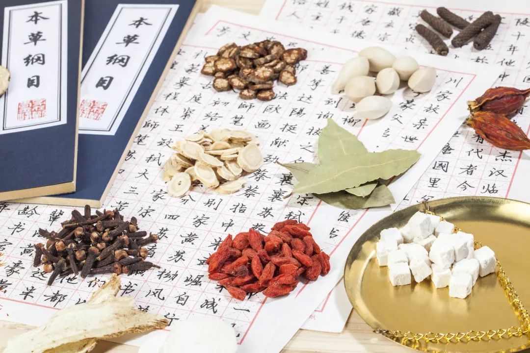为什么蜗居的香港人寿命全球第一,超过日本!主要是因为…