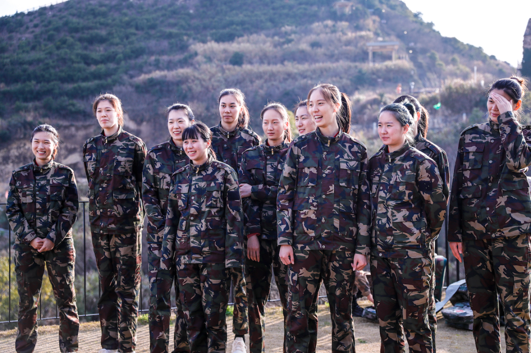 軍訓結束後，中國女排將趕赴寧波北侖開展封閉集訓。
