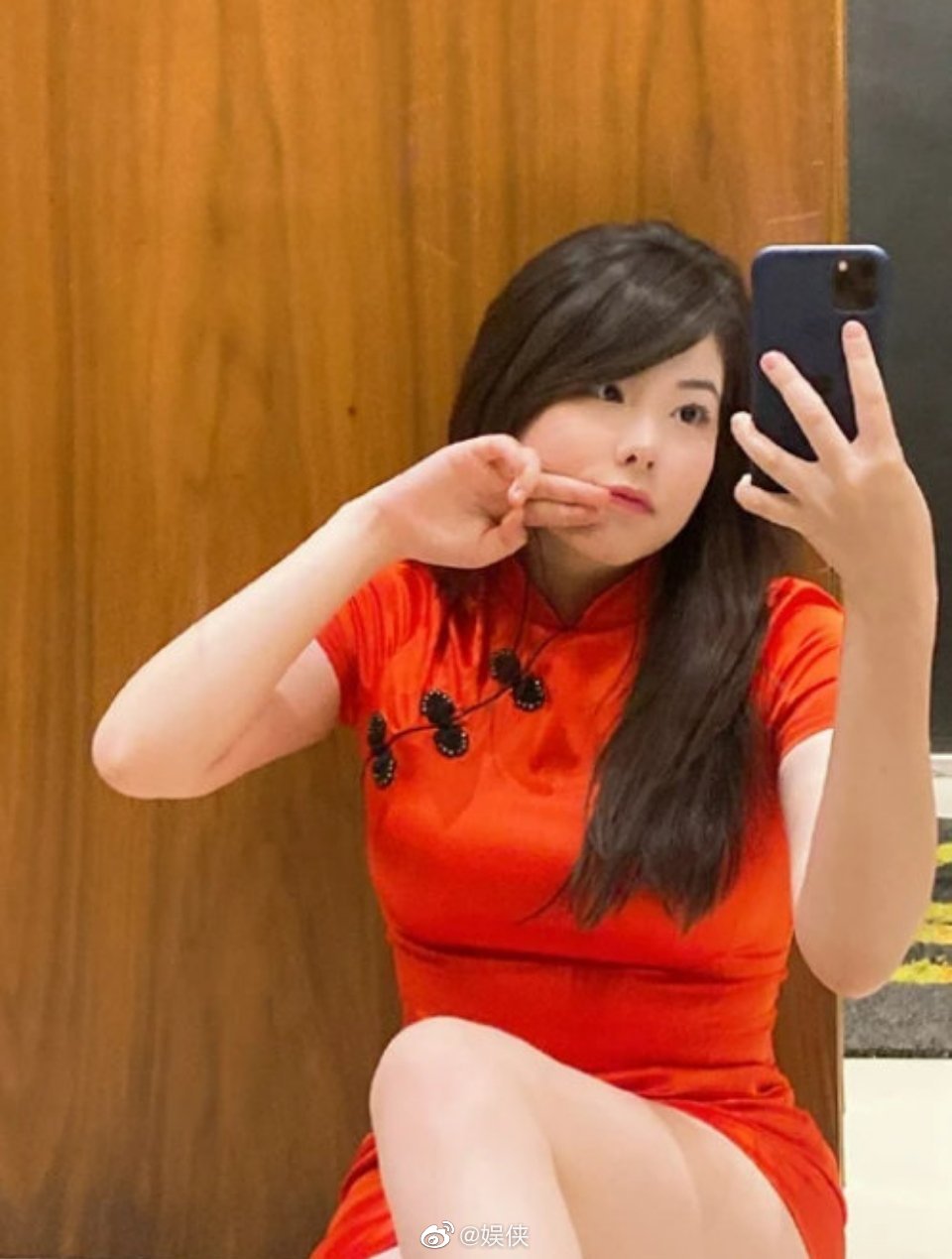 Mayumi晒出和FLY打野Spica的甜蜜合照正式官宣恋情……|Mayumi|打野_新浪新闻
